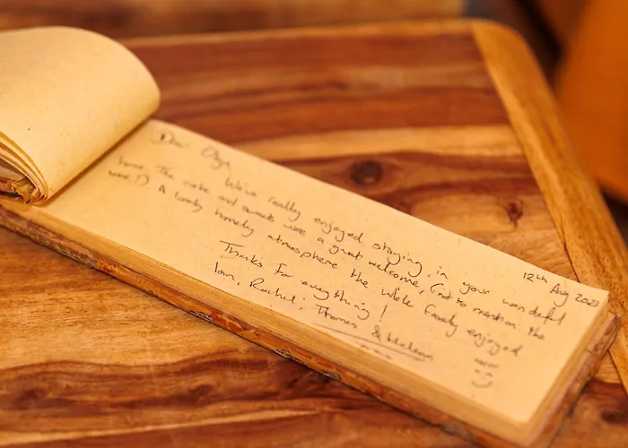 Olga's Cozy דירה מונמבאסיה